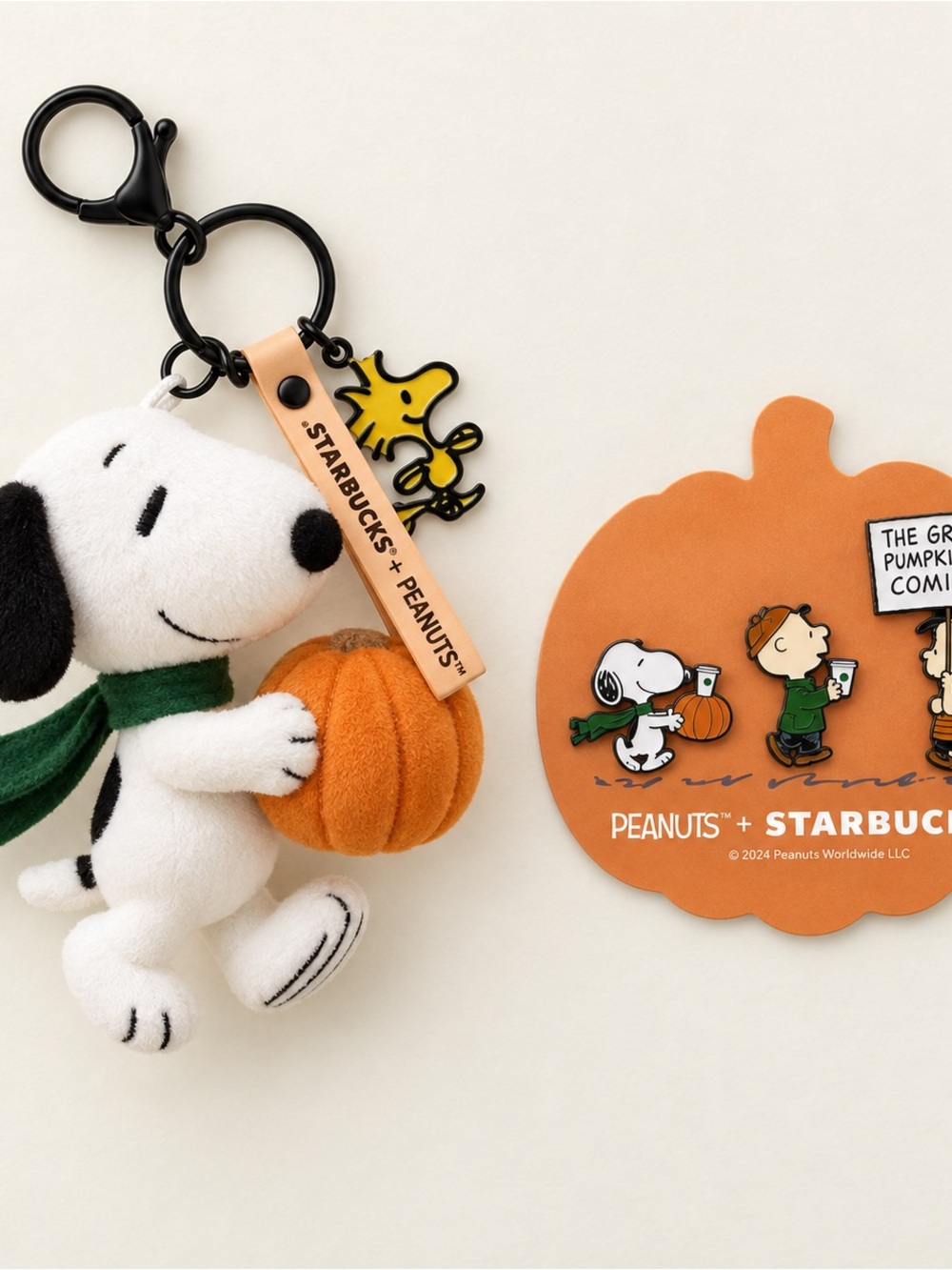 Starbucks x Peanuts Snoopy Pumpkin Keychain - White, Black, Orange, Green